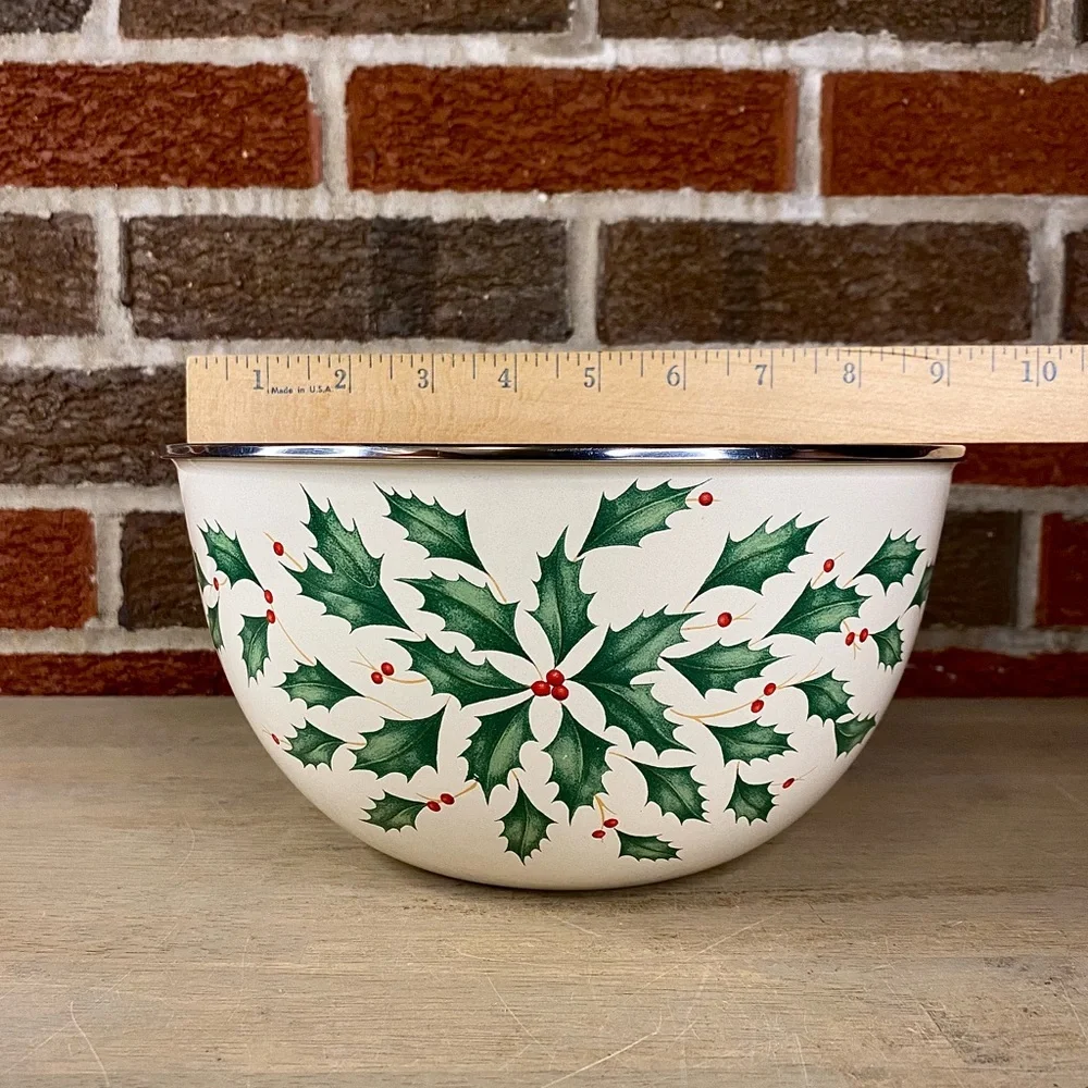 Lenox Holiday 3‎ Piece Mixing Bowls with Lids. Holly Berry Enamel Metal
